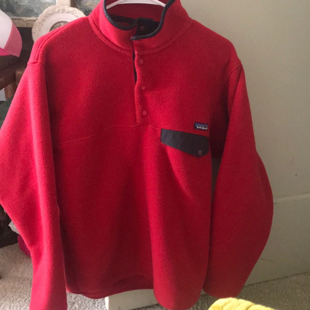 Patagonia red sweater